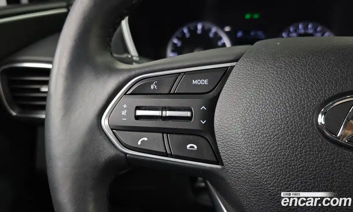Hyundai Santa Fe 2019 2.0 гидро в Москве № 2049961, фото 27
