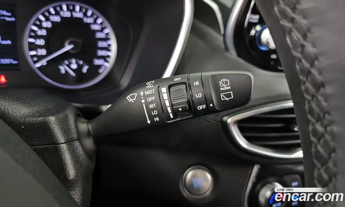 Hyundai Santa Fe 2019 2.0 гидро в Москве № 2049961, фото 28