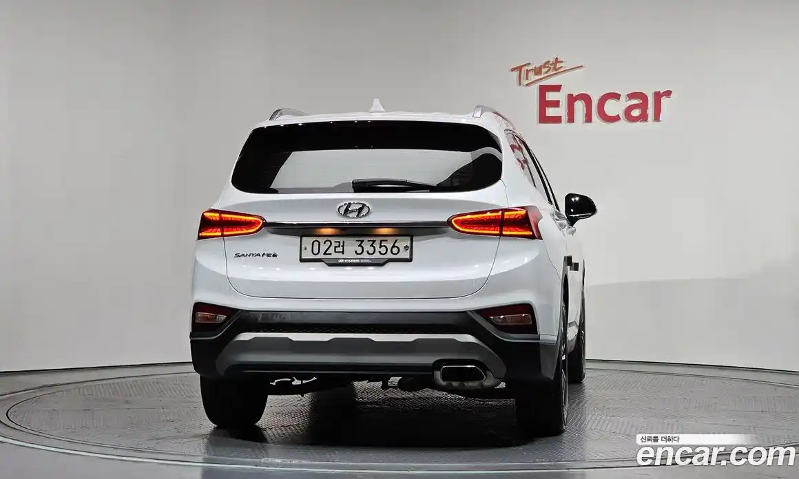 Hyundai Santa Fe 2019 2.0 гидро в Москве № 2049961, фото 4