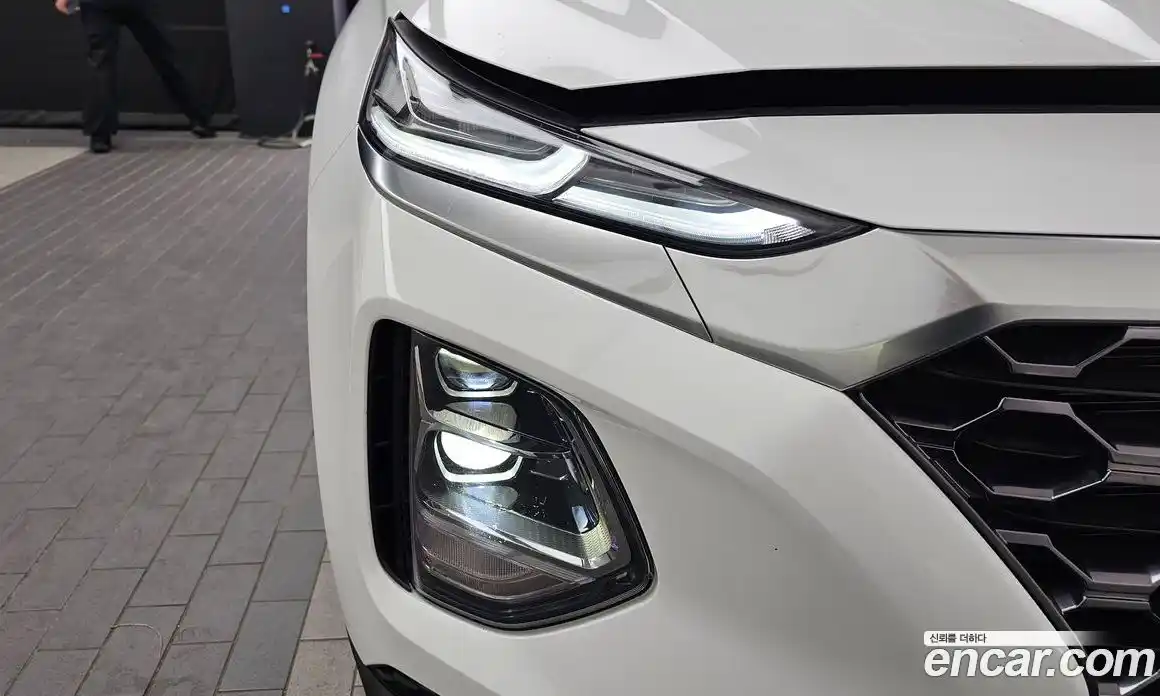 Hyundai Santa Fe 2019 2.0 гидро в Москве № 2049961, фото 8
