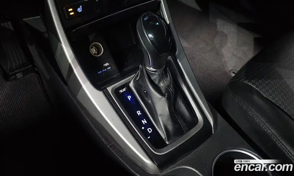 Hyundai Avante 2014 1.6 гидро в Москве № 2049985, фото 12
