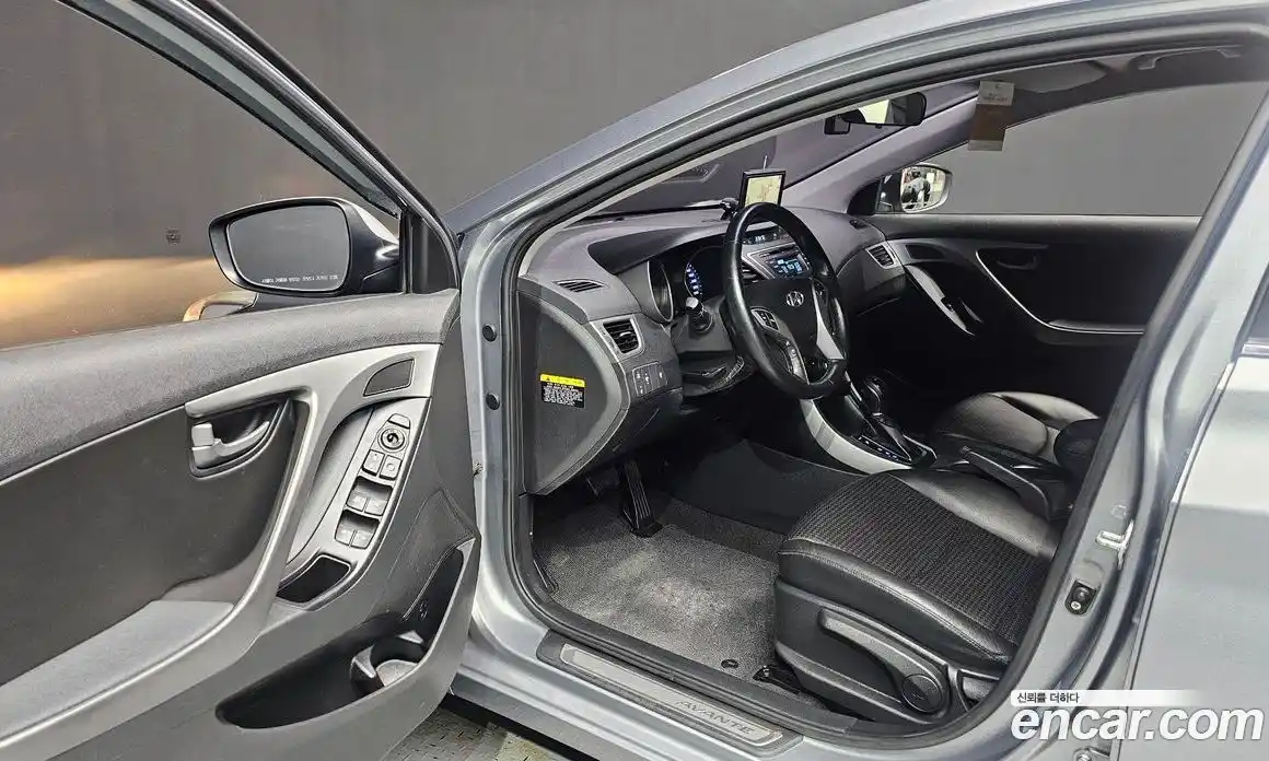 Hyundai Avante 2014 1.6 гидро в Москве № 2049985, фото 13