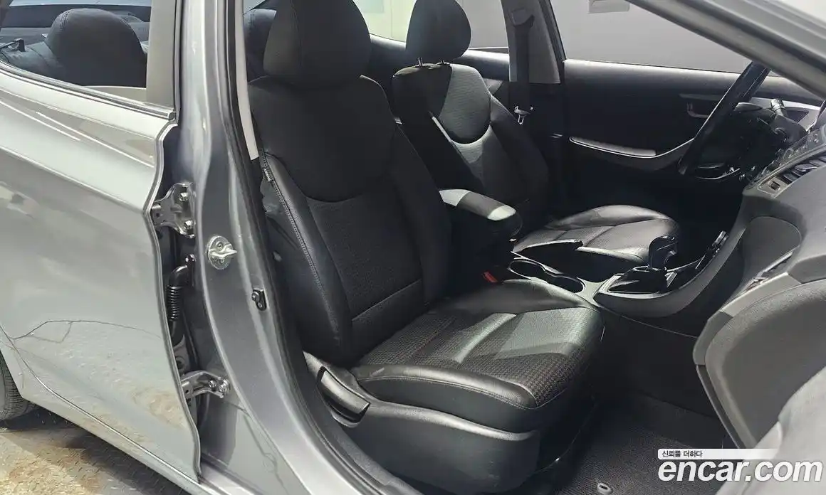 Hyundai Avante 2014 1.6 гидро в Москве № 2049985, фото 17