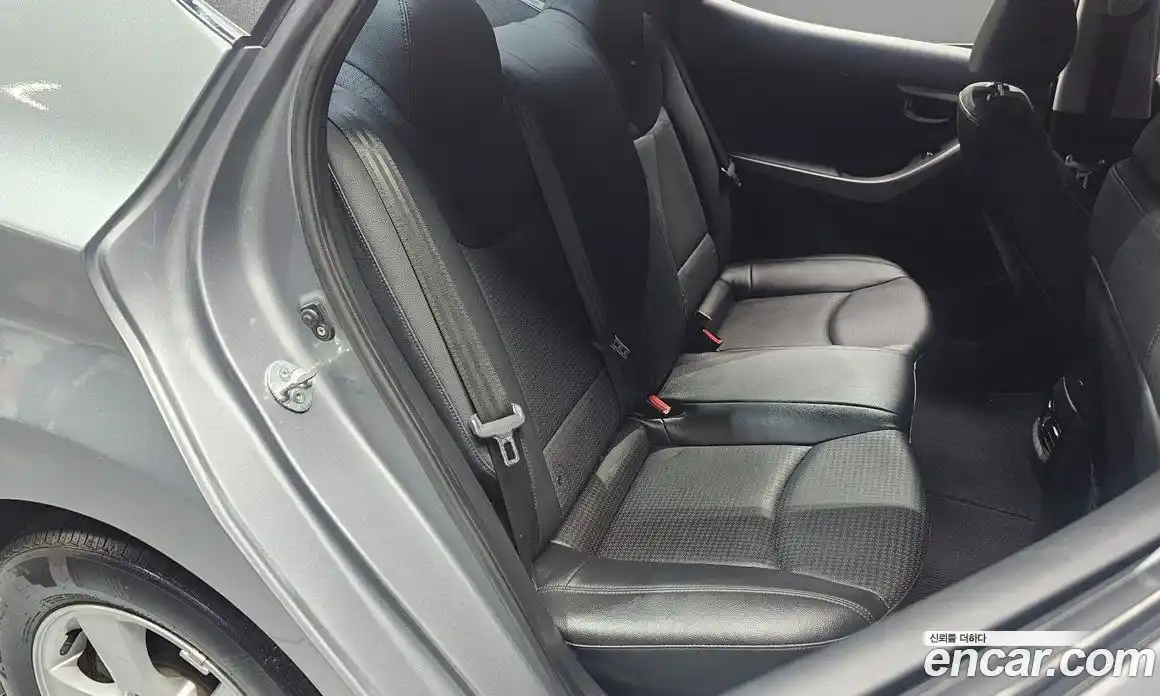 Hyundai Avante 2014 1.6 гидро в Москве № 2049985, фото 18