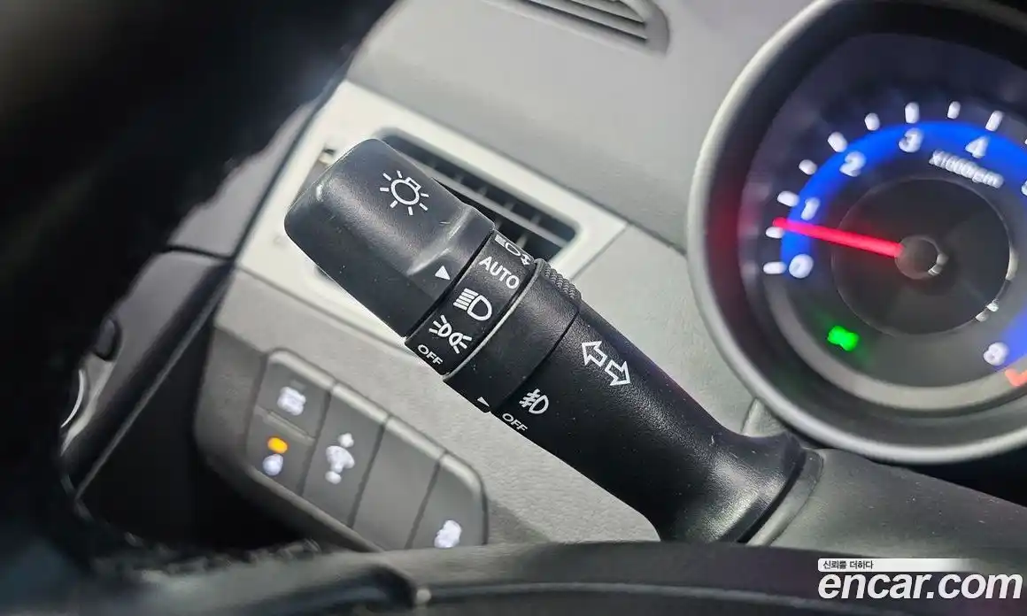 Hyundai Avante 2014 1.6 гидро в Москве № 2049985, фото 25