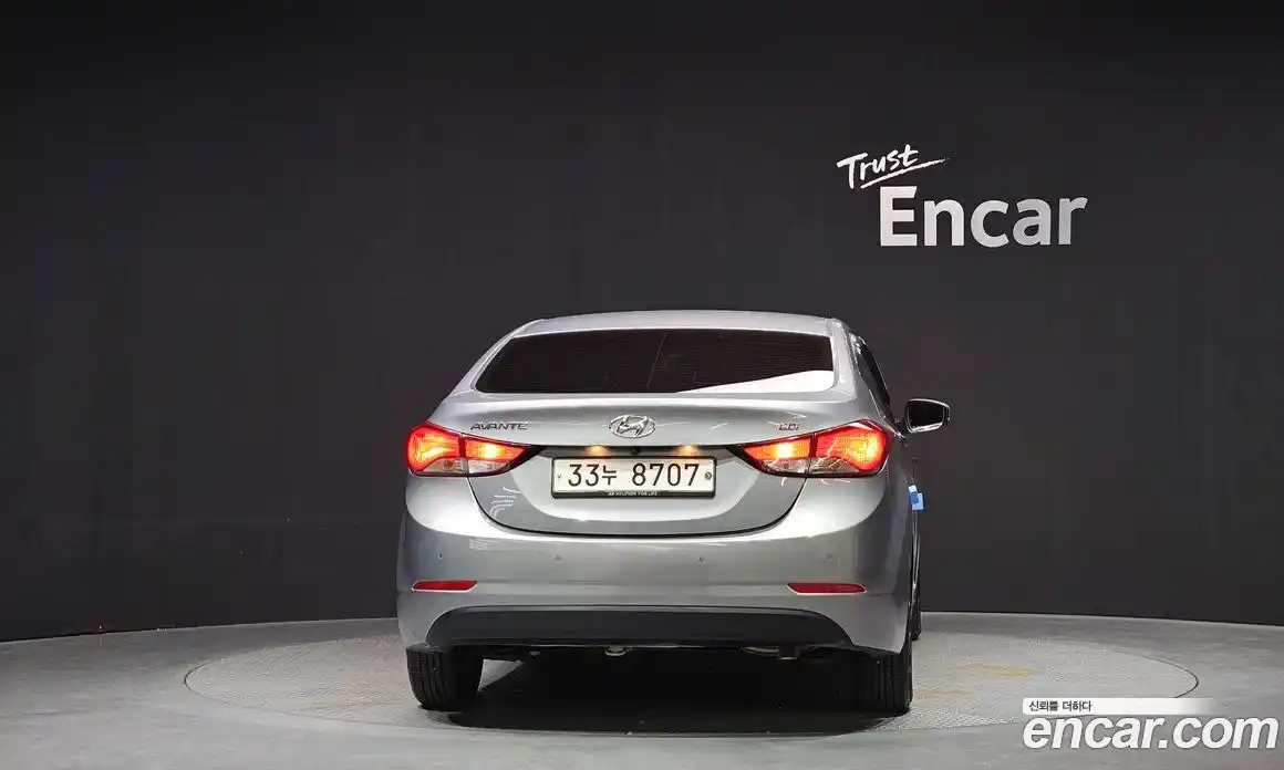 Hyundai Avante 2014 1.6 гидро в Москве № 2049985, фото 4