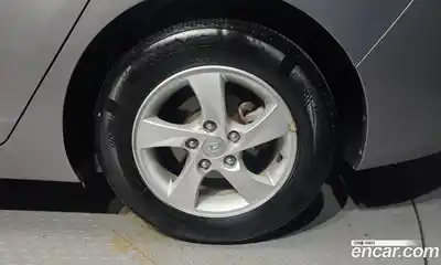 Hyundai Avante 2014 1.6 гидро в Москве № 2049985, миниатюра 7