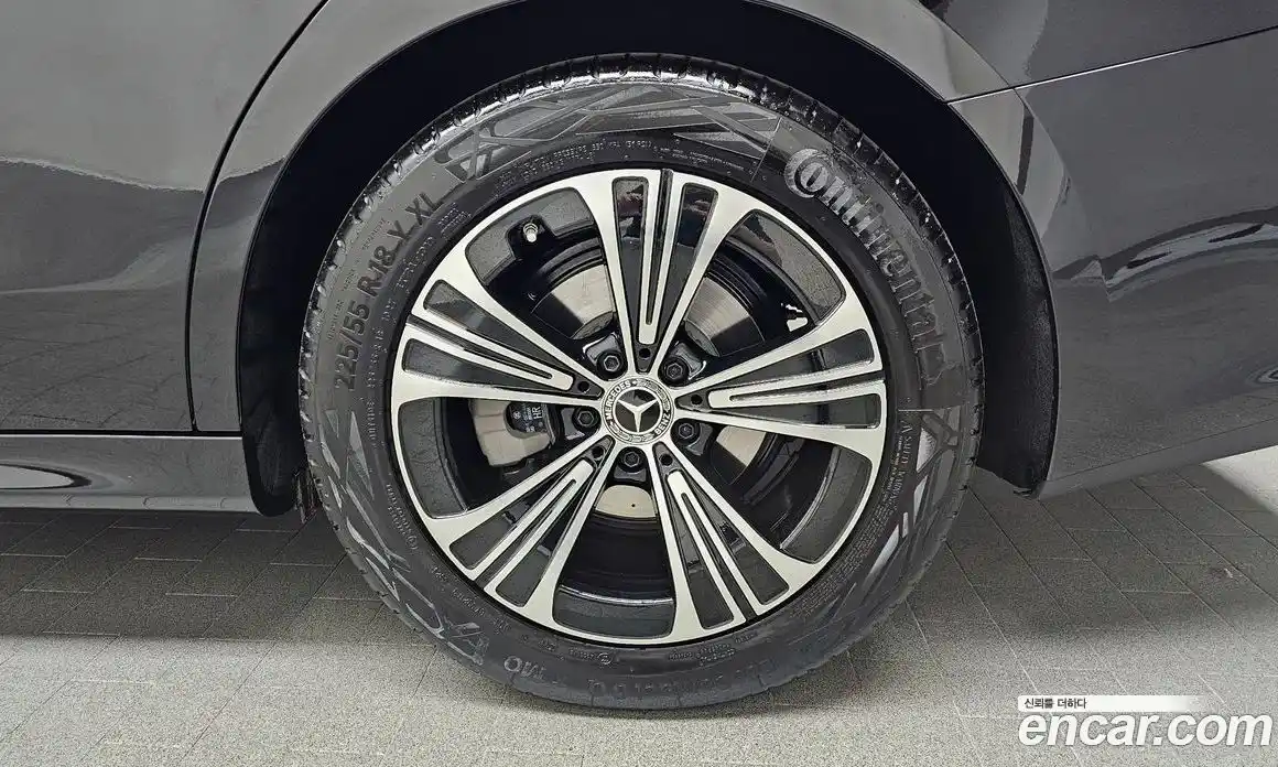 Mercedes-Benz E-Class 2025 2.0 гидро в Москве № 2050097, фото 7