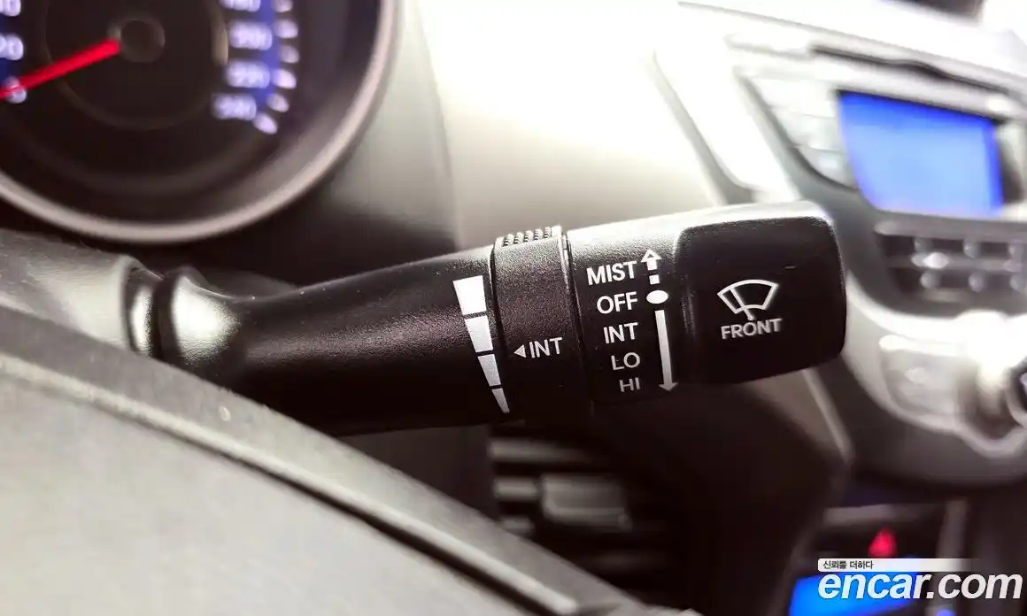 Hyundai Avante 2012 1.6 механика в Москве № 2050168, фото 18