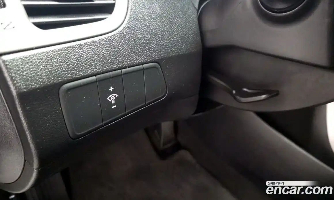 Hyundai Avante 2012 1.6 механика в Москве № 2050168, фото 20