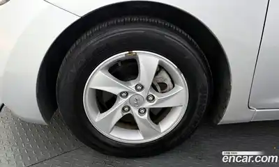 Hyundai Avante 2012 1.6 механика в Москве № 2050168, миниатюра 5