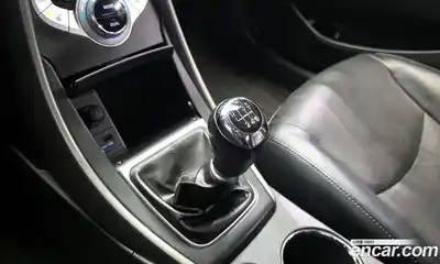 Hyundai Avante 2012 1.6 механика в Москве № 2050168, миниатюра 9