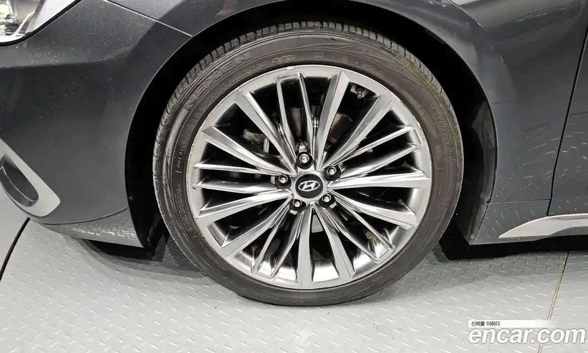 Hyundai Grandeur 2018 3.0 гидро в Москве № 2050395, фото 5