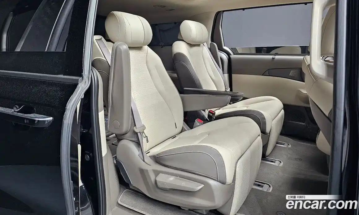 Kia Canival 2025 1.6 гидро в Москве № 2050693, фото 16