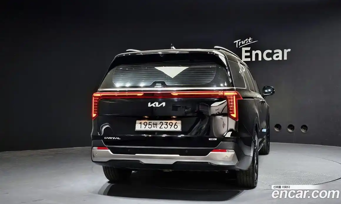 Kia Canival 2025 1.6 гидро в Москве № 2050693, фото 4