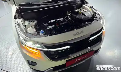 Kia Seltos 2024 1.6 гидро в Москве № 2050734, миниатюра 5