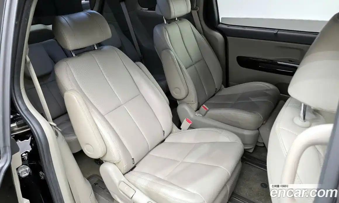 Kia Canival 2017 3.3 гидро в Москве № 2051015, фото 17