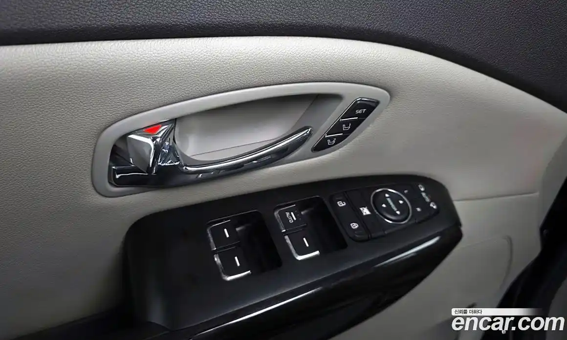 Kia Canival 2017 3.3 гидро в Москве № 2051015, фото 27