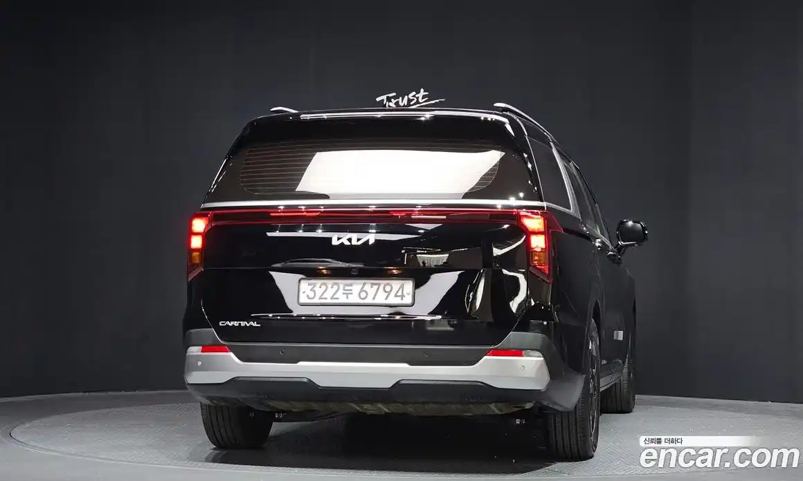 Kia Canival 2024 2.2 гидро в Москве № 2051063, фото 4