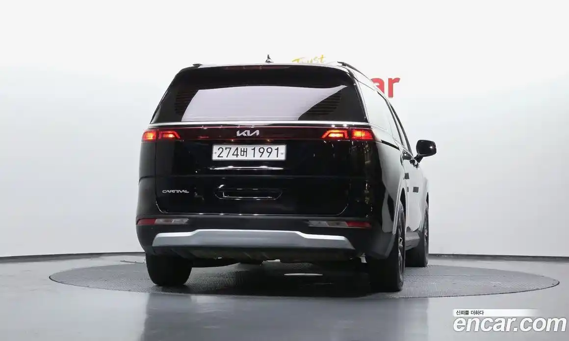 Kia Canival 2023 2.2 гидро в Москве № 2051251, фото 3