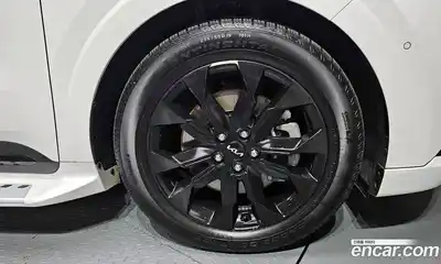 Kia Canival 2022 2.2 гидро в Москве № 2051266, миниатюра 7