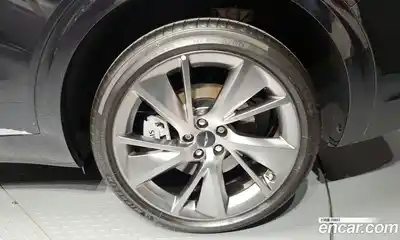 Genesis GV70 2025 2.5 гидро в Москве № 2051447, миниатюра 7