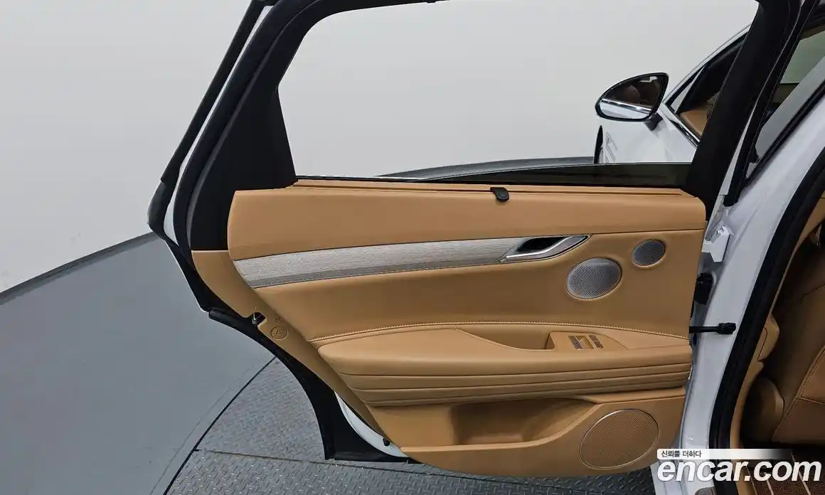 Genesis G80 2025 2.5 гидро в Москве № 2051462, фото 15