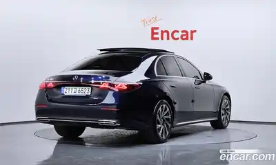 Mercedes-Benz E-Class 2024 2.0 гидро в Москве № 2051683, миниатюра 2