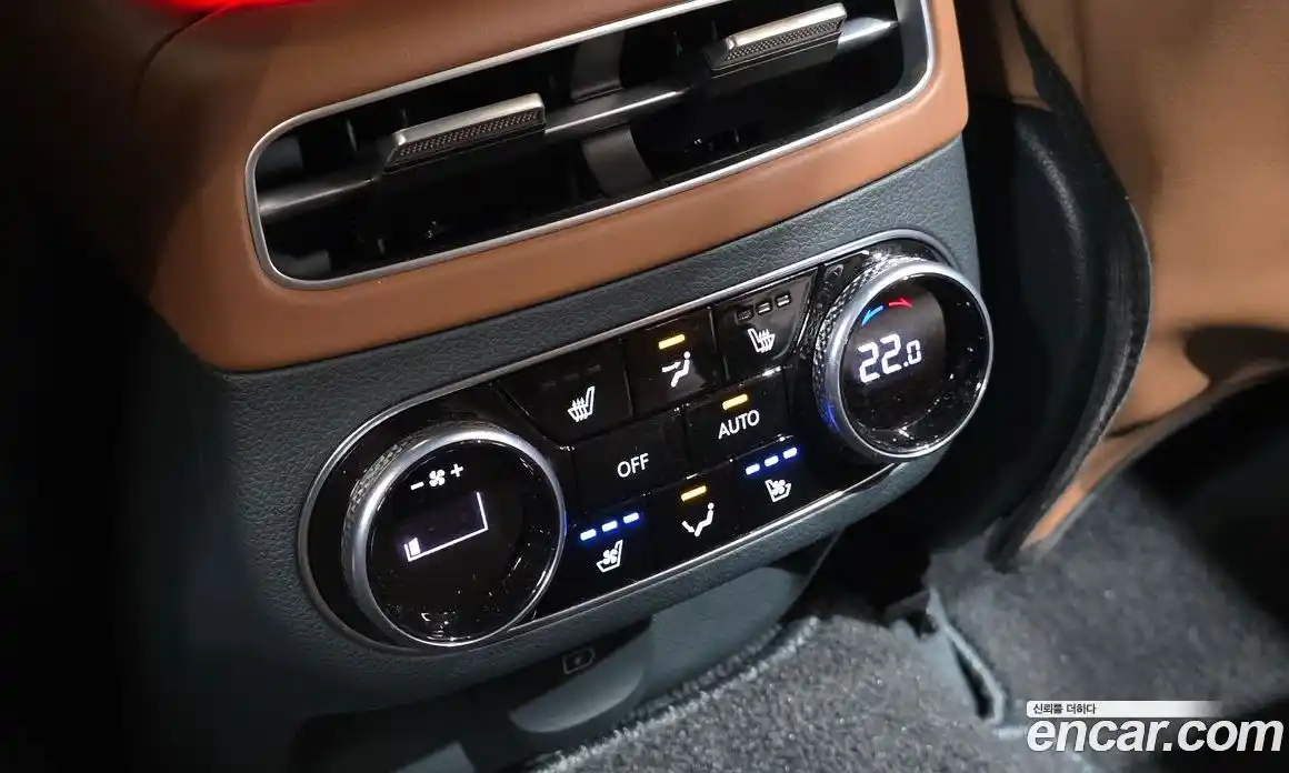 Genesis GV70 2021 2.5 гидро в Москве № 2051874, фото 18