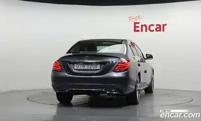 Mercedes-Benz C-Class 2017 2.0 гидро в Москве № 2052036, миниатюра 4