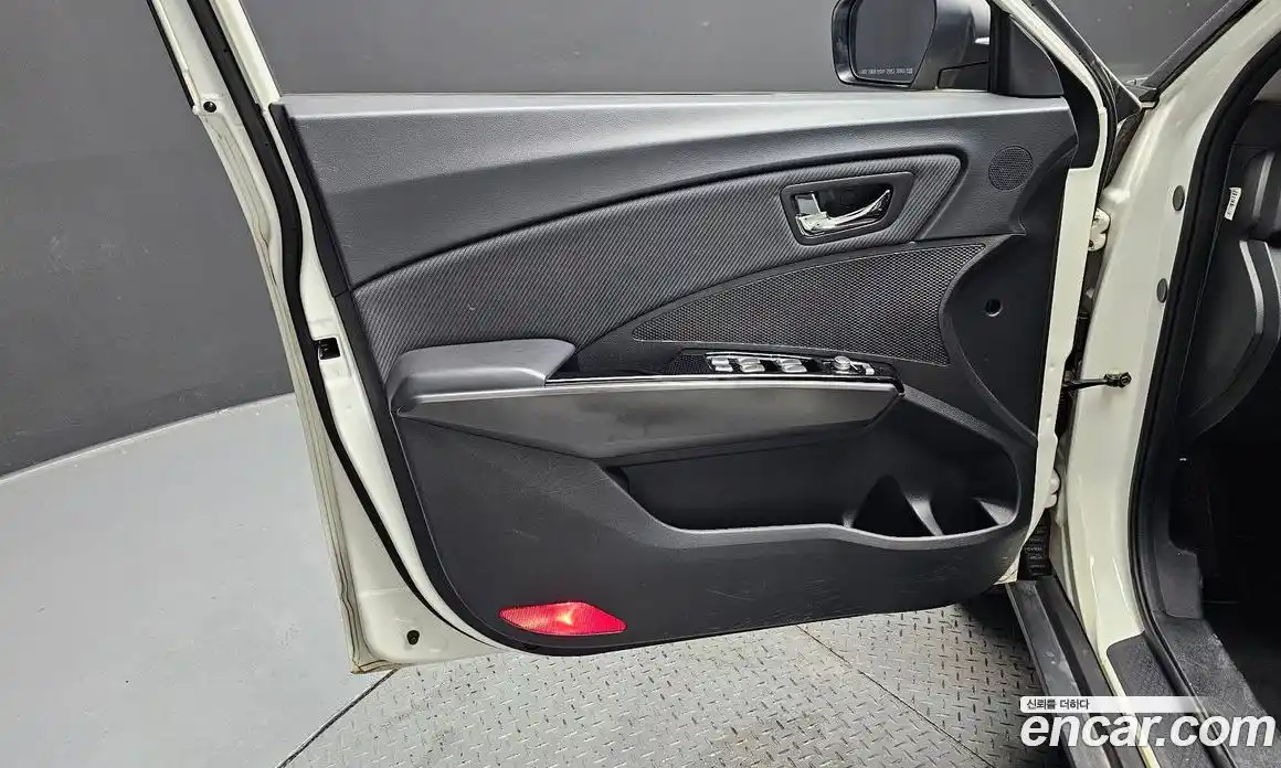 SsangYong TIBOLI 2019 1.6 гидро в Москве № 2052552, фото 14