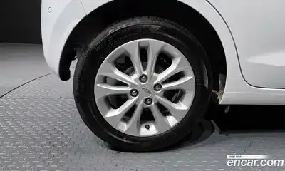Chevrolet Spark 2022 1.0 гидро в Москве № 2052900, миниатюра 5