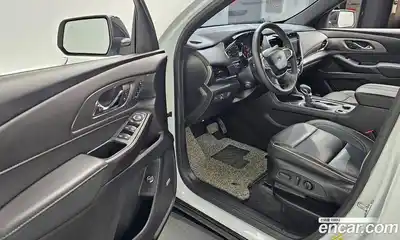 Chevrolet Traverse 2023 3.6 гидро в Москве № 2052919, миниатюра 10