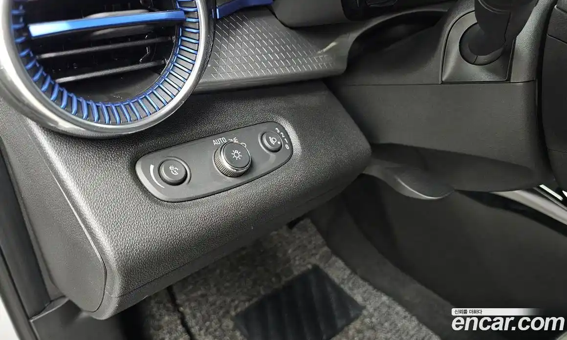 Chevrolet Trax 2023 1.2 гидро в Москве № 2053047, фото 21