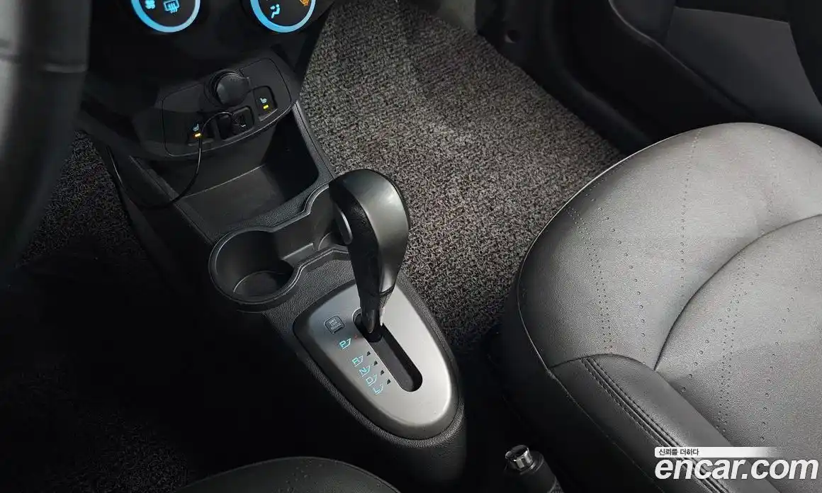 Chevrolet Spark 2015 1.0 гидро в Москве № 2053206, фото 12