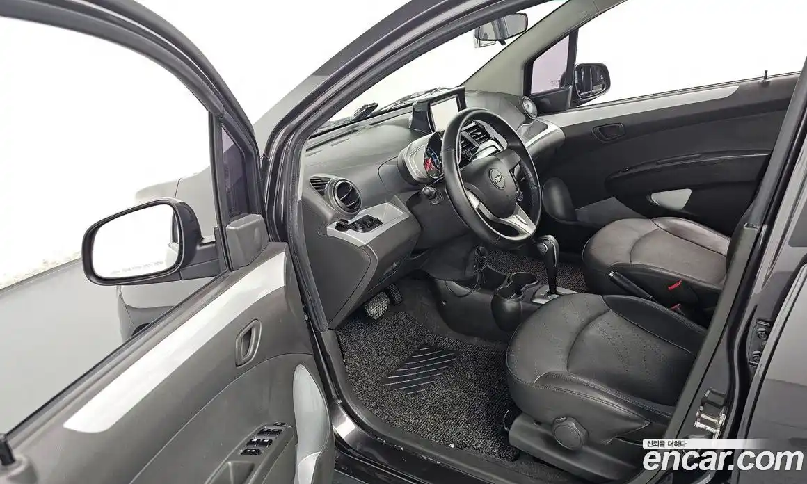 Chevrolet Spark 2015 1.0 гидро в Москве № 2053206, фото 13