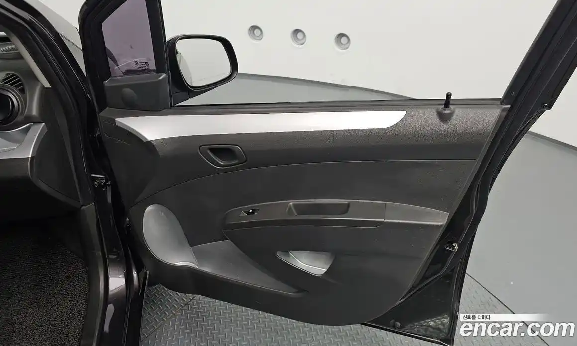 Chevrolet Spark 2015 1.0 гидро в Москве № 2053206, фото 14