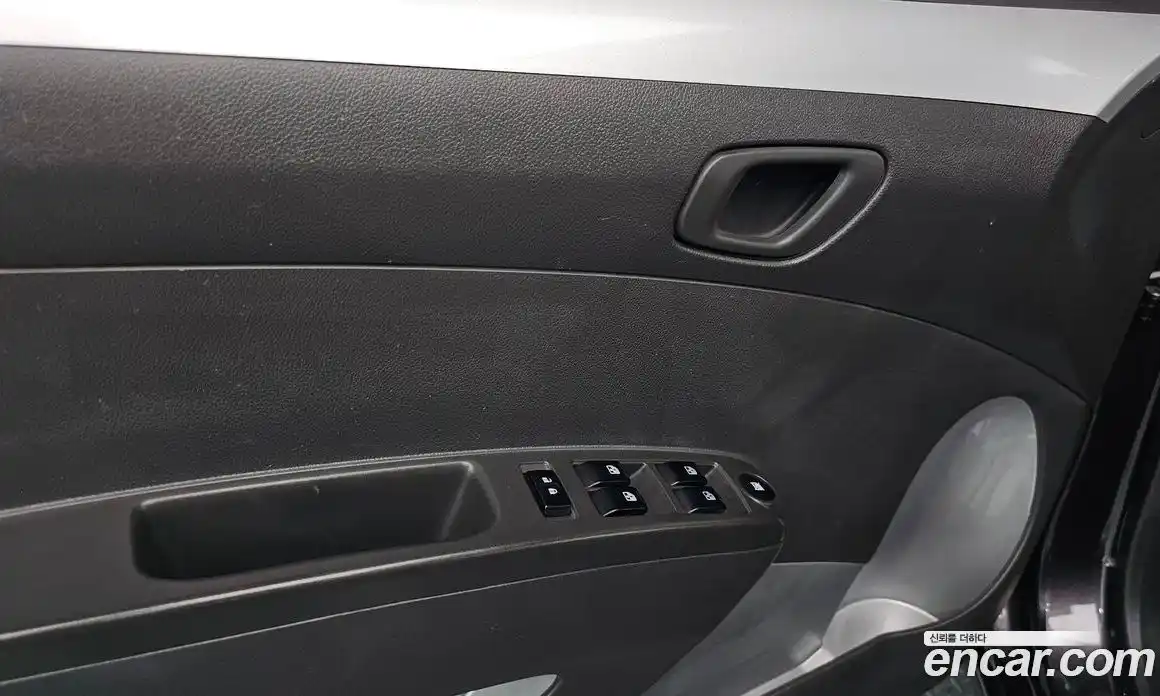 Chevrolet Spark 2015 1.0 гидро в Москве № 2053206, фото 24