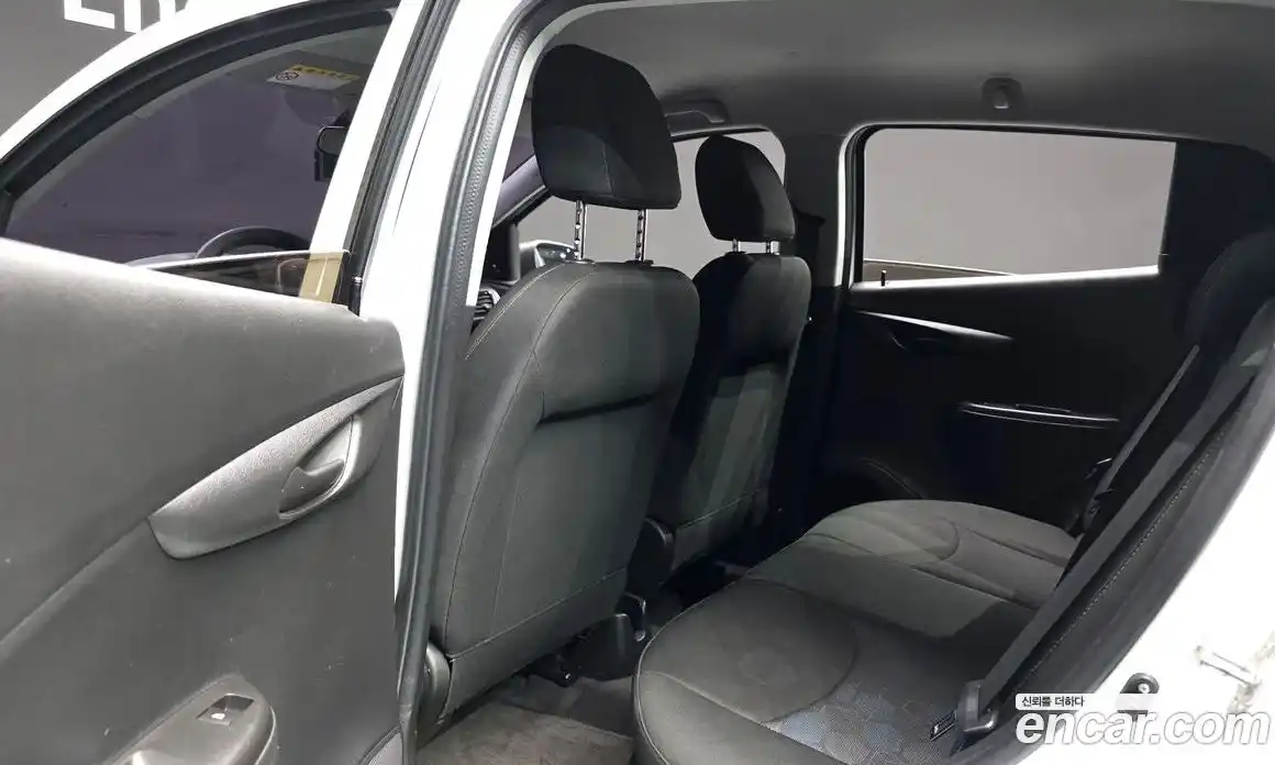 Chevrolet Spark 2016 1.0 механика в Москве, фото 11