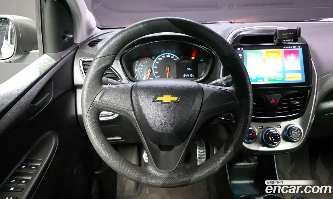 Chevrolet Spark 2016 1.0 механика в Москве, фото 12