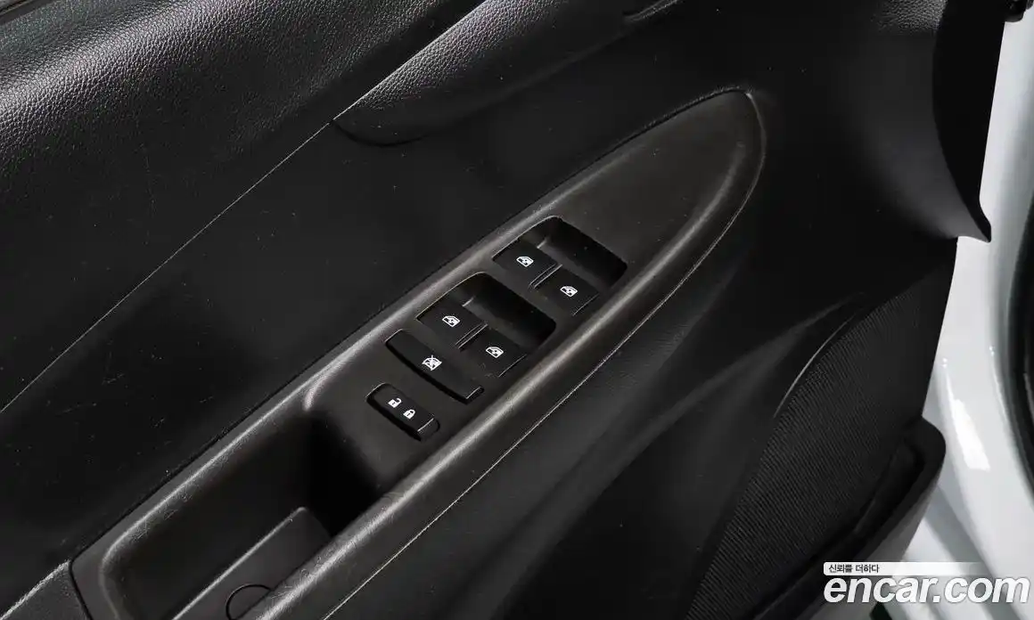 Chevrolet Spark 2016 1.0 механика в Москве, фото 16