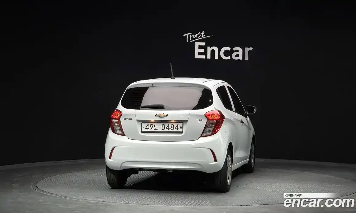 Chevrolet Spark 2016 1.0 механика в Москве, фото 4