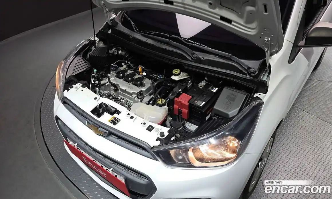Chevrolet Spark 2016 1.0 механика в Москве, фото 6