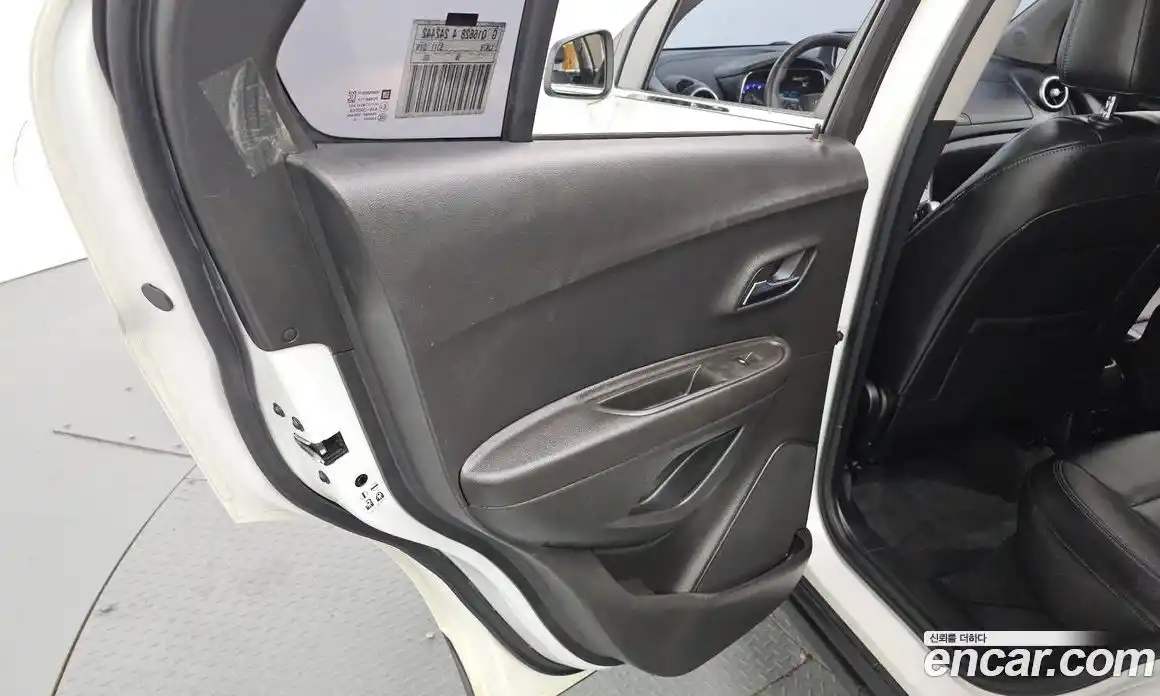 Chevrolet Trax 2015 1.4 гидро в Москве № 2053294, фото 15