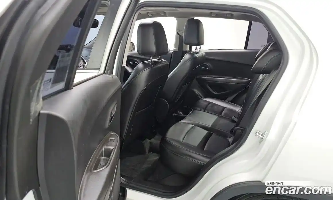 Chevrolet Trax 2015 1.4 гидро в Москве № 2053294, фото 17