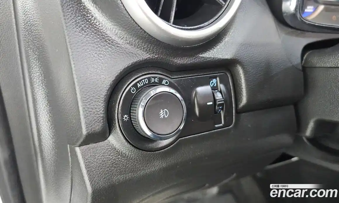 Chevrolet Trax 2015 1.4 гидро в Москве № 2053294, фото 26
