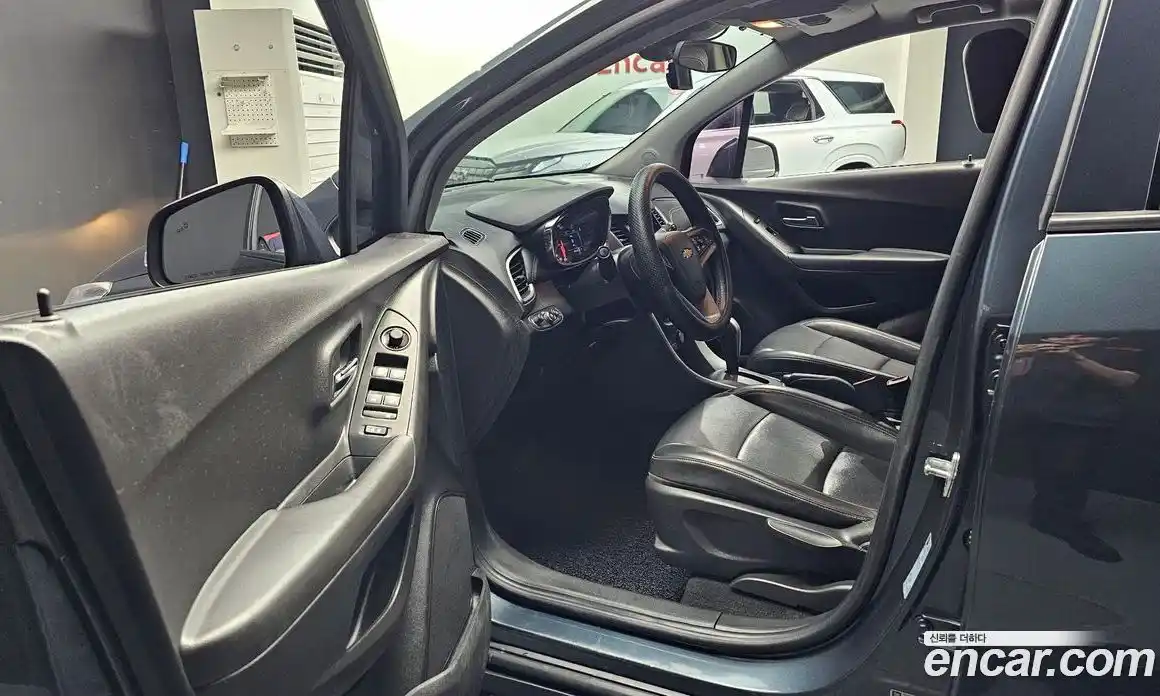 Chevrolet Trax 2020 1.6 гидро в Москве № 2053338, фото 13