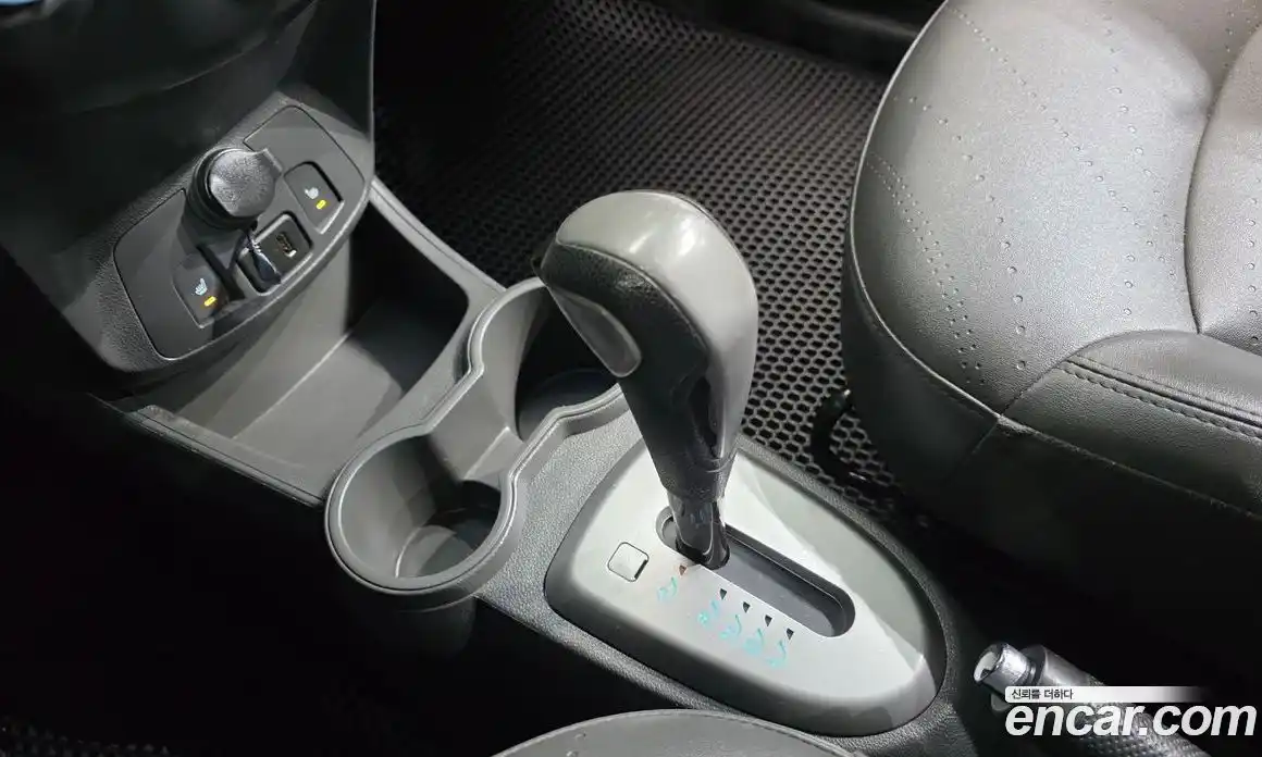 Chevrolet Spark 2015 1.0 гидро в Москве № 2053540, фото 12