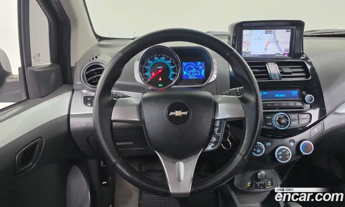 Chevrolet Spark 2015 1.0 гидро в Москве № 2053540, фото 19
