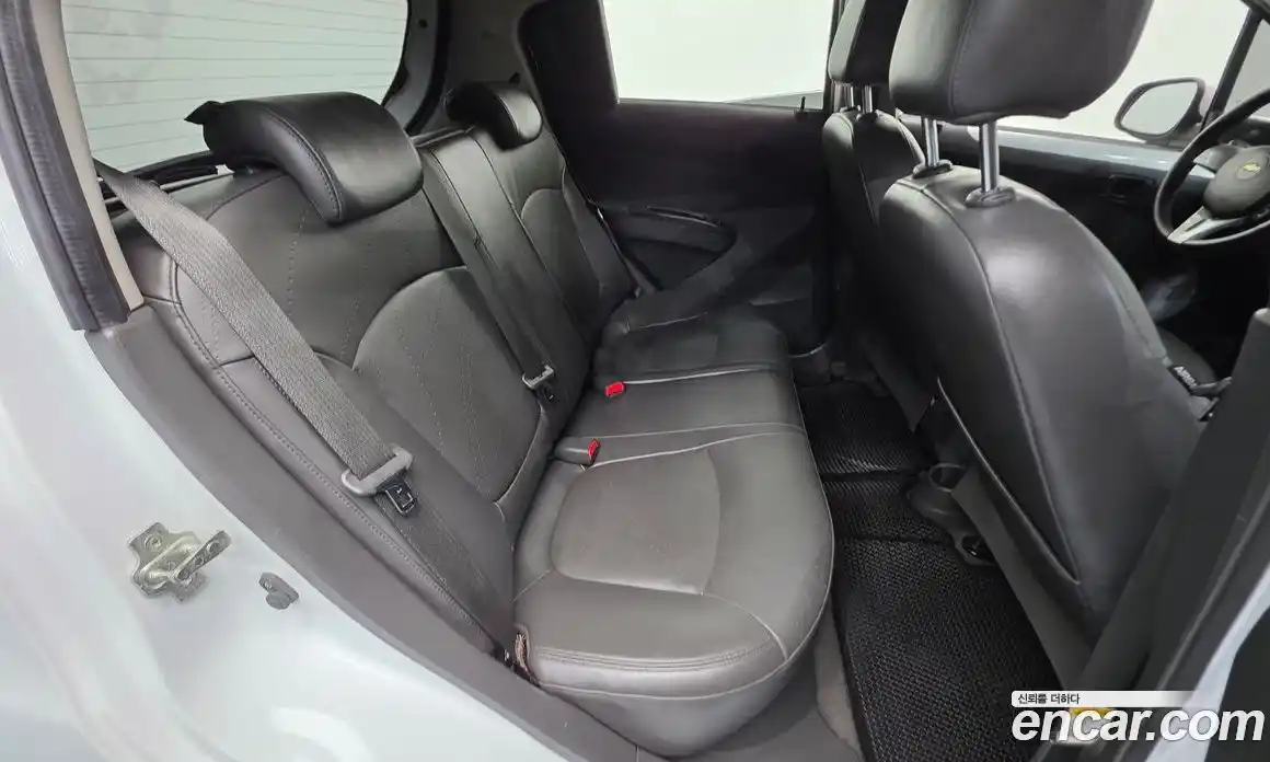 Chevrolet Spark 2015 1.0 гидро в Москве № 2053540, фото 25